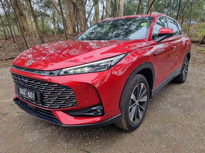 2025 MG HS Essence AS33 MY25 Diamond Red