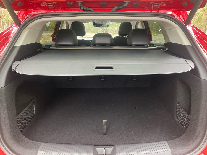 2025 MG HS Essence AS33 MY25 Diamond Red