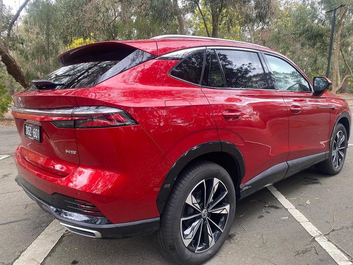 2025 MG HS Essence AS33 MY25 Diamond Red