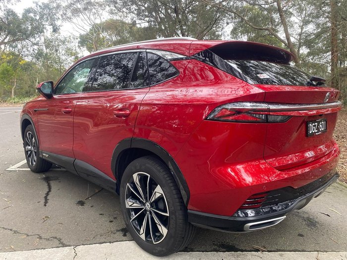 2025 MG HS Essence AS33 MY25 Diamond Red