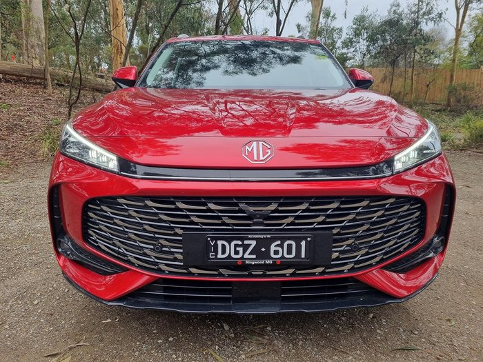 2025 MG HS Essence AS33 MY25 Diamond Red