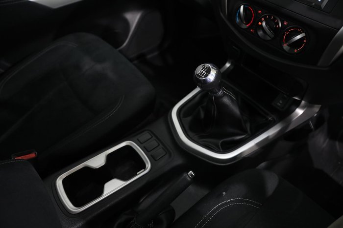 2020 Nissan Navara RX D23 Series 4 4x2 Polar White