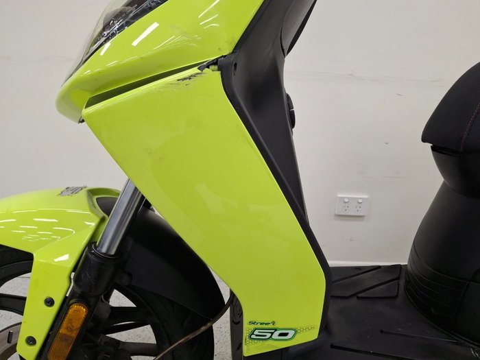 2011 APRILIA SPORTCITY ONE 50 Green