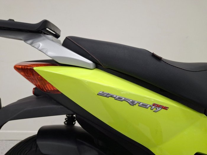 2011 APRILIA SPORTCITY ONE 50 Green