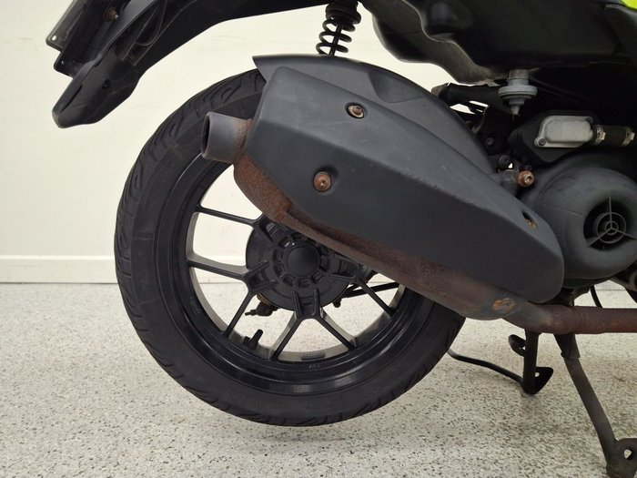 2011 APRILIA SPORTCITY ONE 50 Green