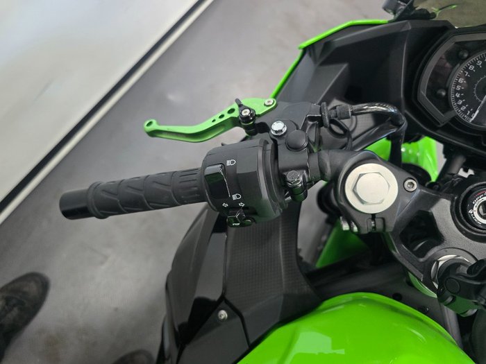 2025 Kawasaki NINJA 400 ZX-4RR KRT GREY