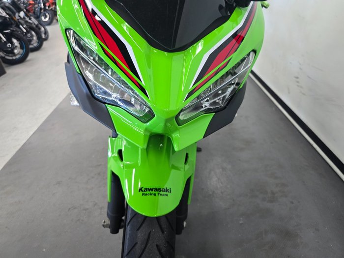 2025 Kawasaki NINJA 400 ZX-4RR KRT GREY