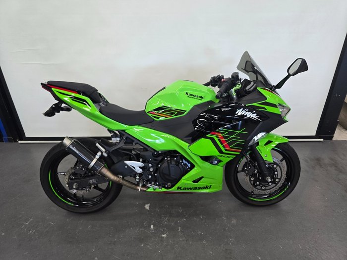 2025 Kawasaki NINJA 400 ZX-4RR KRT GREY