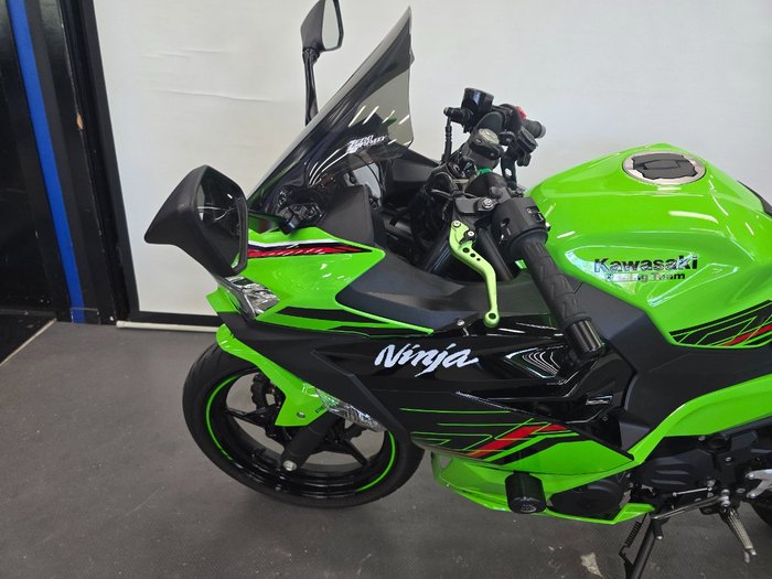 2025 Kawasaki NINJA 400 ZX-4RR KRT GREY