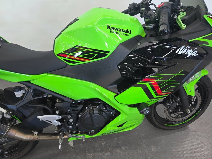 2025 Kawasaki NINJA 400 ZX-4RR KRT GREY