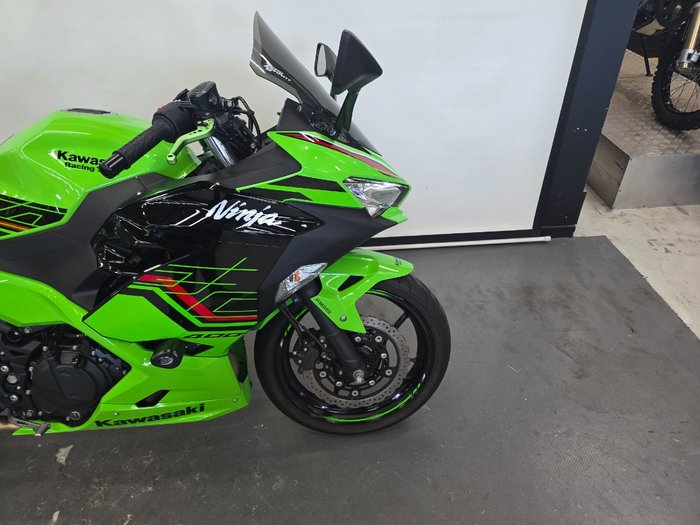 2025 Kawasaki NINJA 400 ZX-4RR KRT GREY