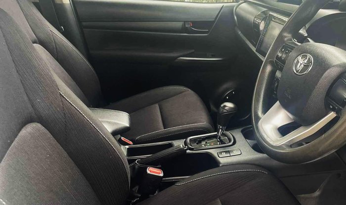 2018 Toyota Hilux SR GUN126R 4X4 Dual Range Glacier White