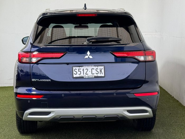 2022 Mitsubishi Outlander LS
