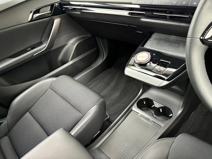 2024 MG MG4 Essence 64