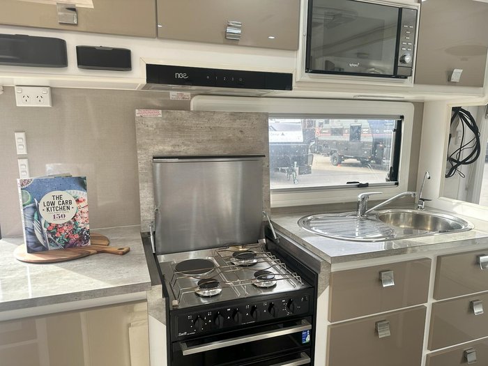 2017 JB Caravans Scorpion Sting 20'6