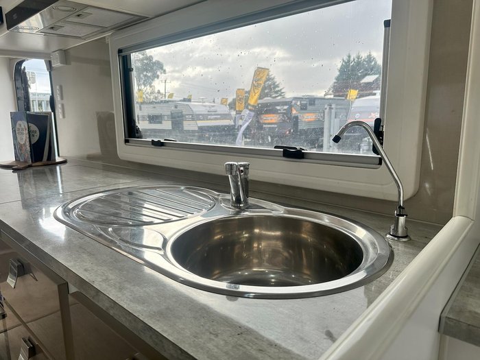 2017 JB Caravans Scorpion Sting 20'6