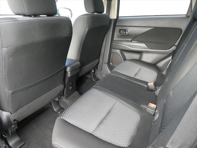2016 Mitsubishi Outlander LS 2WD