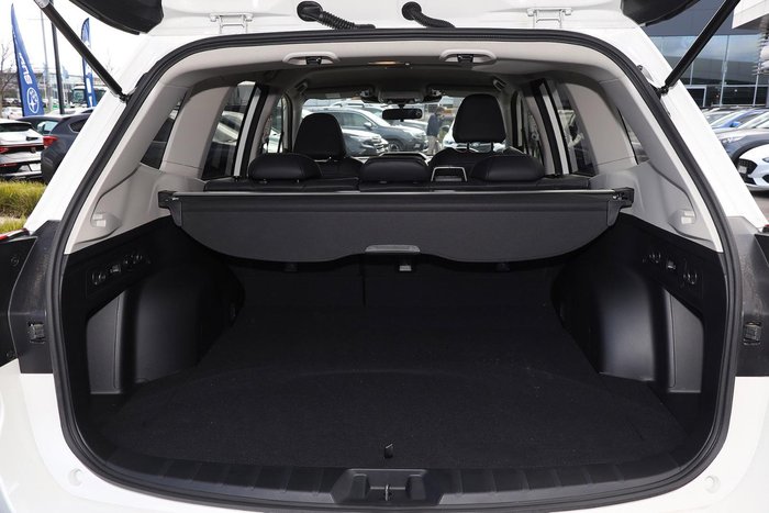 2025 Subaru Forester 2.5i Luxury Special Edition S5 MY24 AWD Crystal White