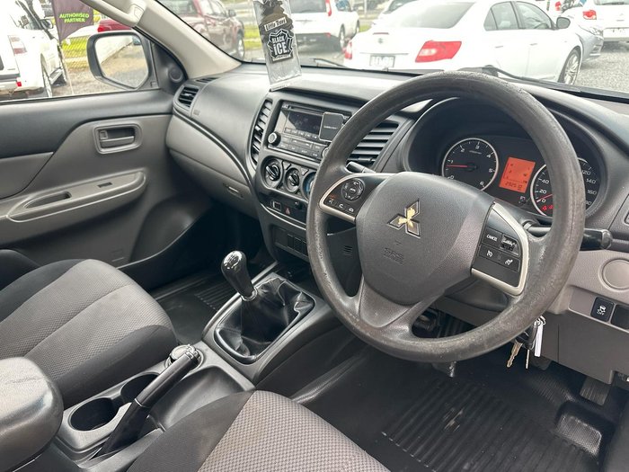 2015 Mitsubishi Triton GLX MQ MY16 4X4 Dual Range White