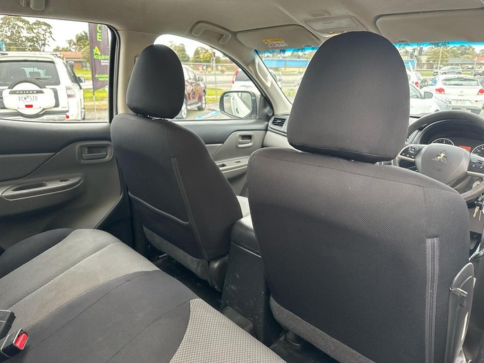 2015 Mitsubishi Triton GLX MQ MY16 4X4 Dual Range White