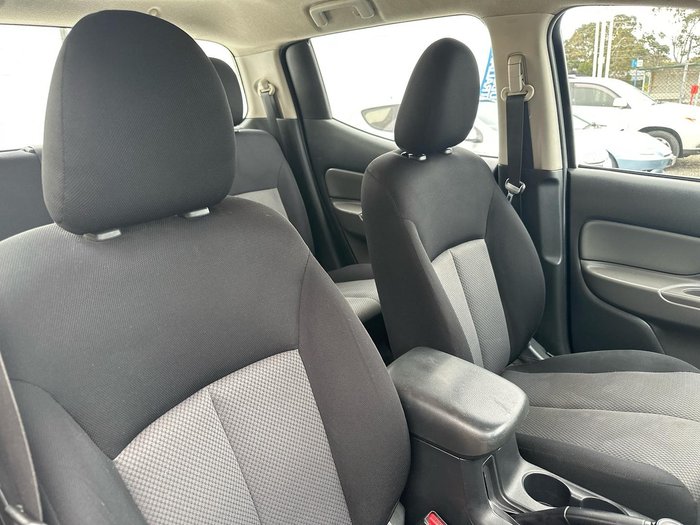 2015 Mitsubishi Triton GLX MQ MY16 4X4 Dual Range White