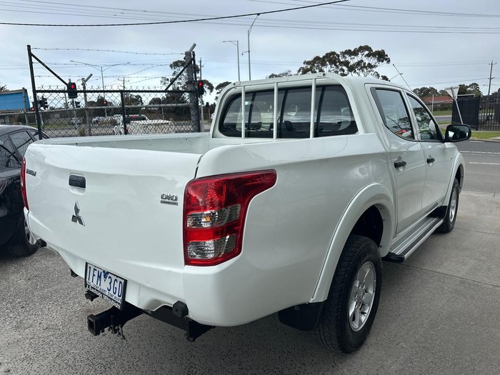 2015 Mitsubishi Triton GLX MQ MY16 4X4 Dual Range White