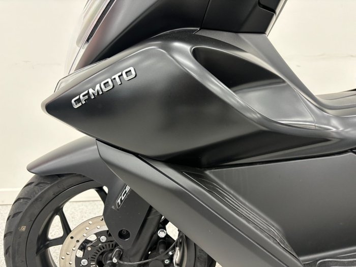 2025 CFMOTO 2025 CFMOTO 150CC 150SC Scooter ABS GEM BLACK