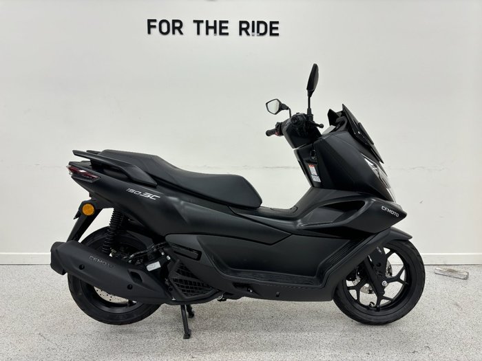 2025 CFMOTO 2025 CFMOTO 150CC 150SC Scooter ABS GEM BLACK