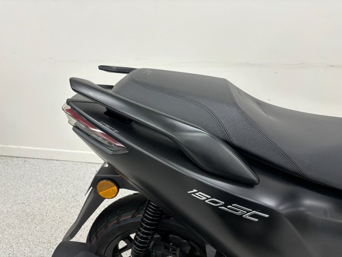 2025 CFMOTO 2025 CFMOTO 150CC 150SC Scooter ABS GEM BLACK