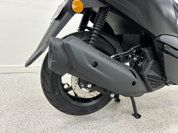 2025 CFMOTO 2025 CFMOTO 150CC 150SC Scooter ABS GEM BLACK
