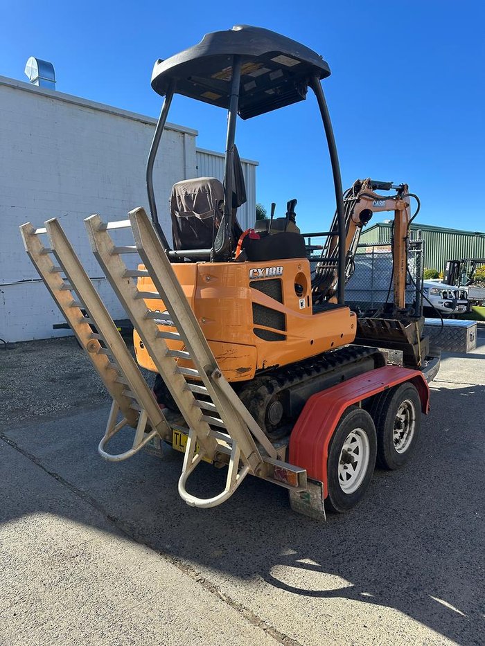 0 CASE Cx18b Orange