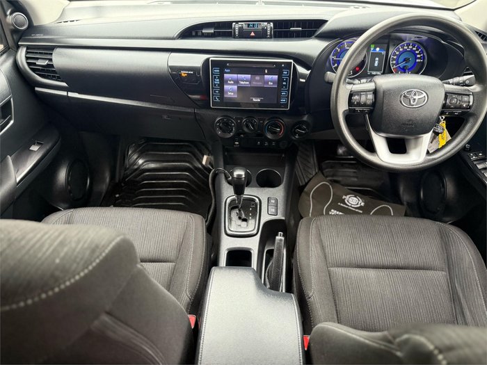 2020 Toyota Hilux SR