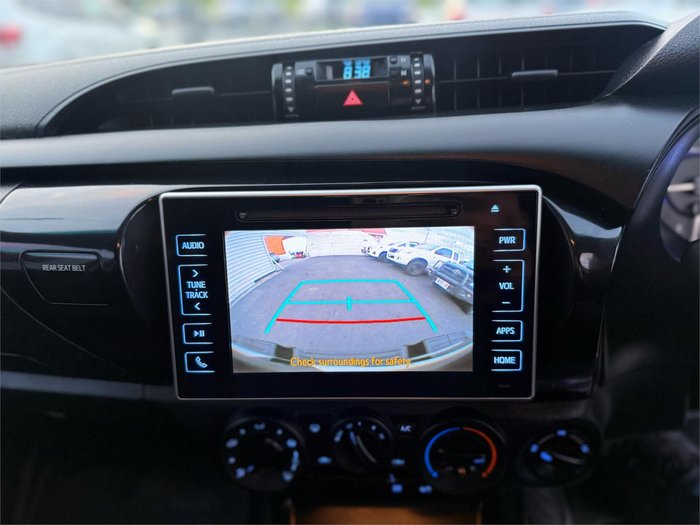 2018 Toyota Hilux SR