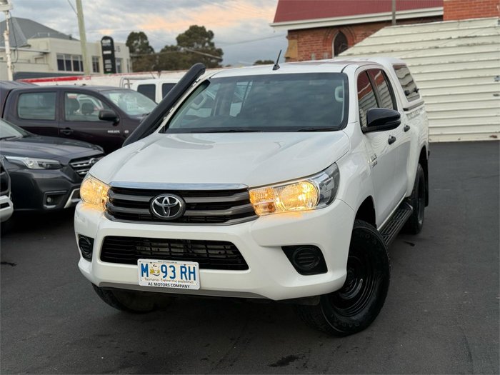 2018 Toyota Hilux SR