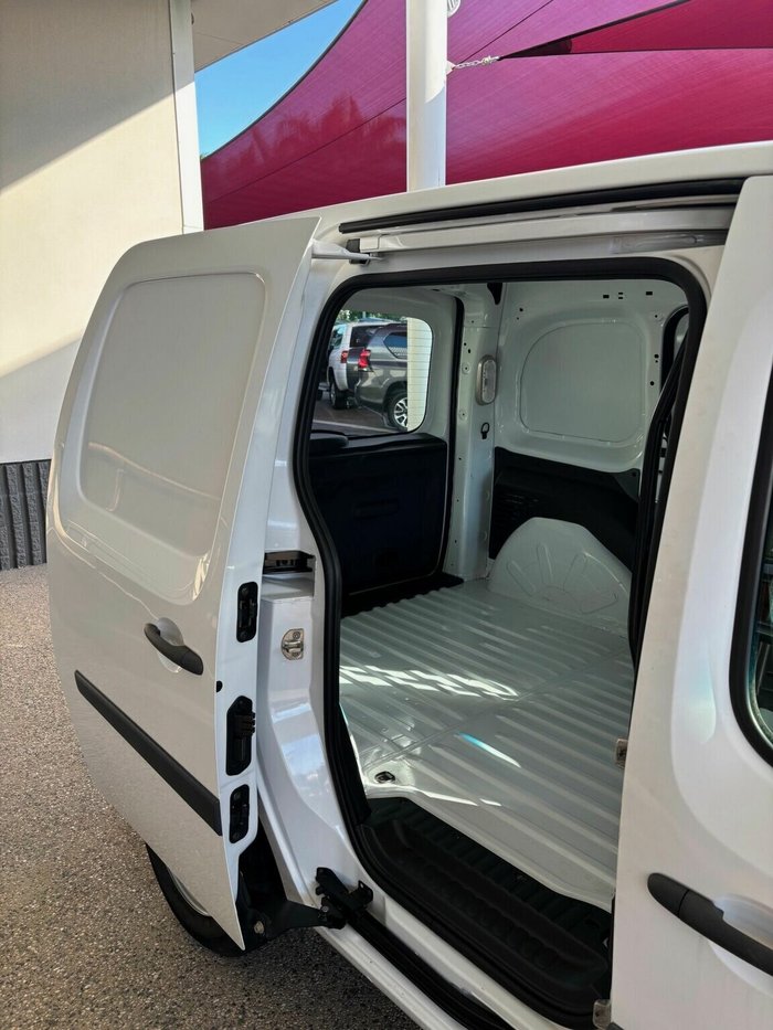 2017 Renault Kangoo SWB EDC