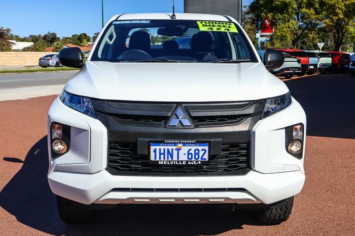 2022 Mitsubishi Triton GLX+
