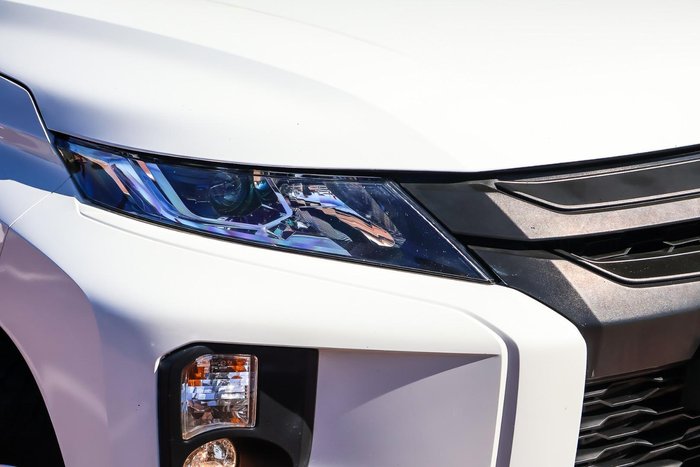 2022 Mitsubishi Triton GLX+