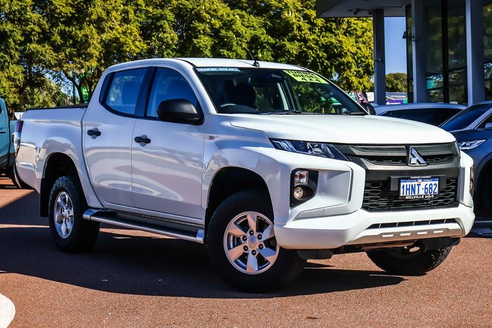 2022 Mitsubishi Triton GLX+