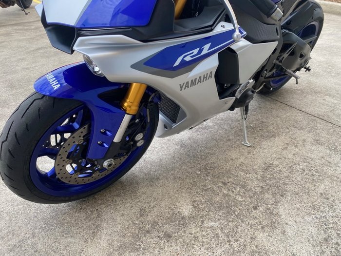 2015 Yamaha YZF-R1 Blue
