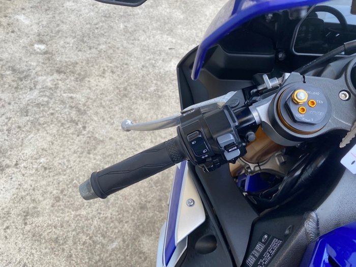 2015 Yamaha YZF-R1 Blue
