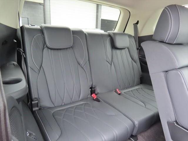 2025 LDV D90 Executive