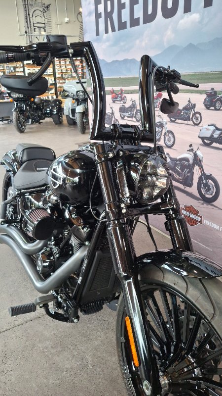 2023 Harley-davidson FXBR BREAKOUT (117) Vivid Black