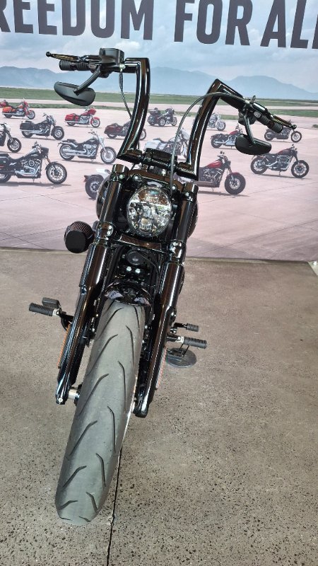 2023 Harley-davidson FXBR BREAKOUT (117) Vivid Black