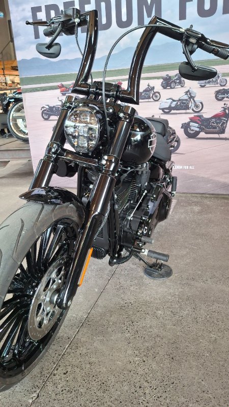 2023 Harley-davidson FXBR BREAKOUT (117) Vivid Black