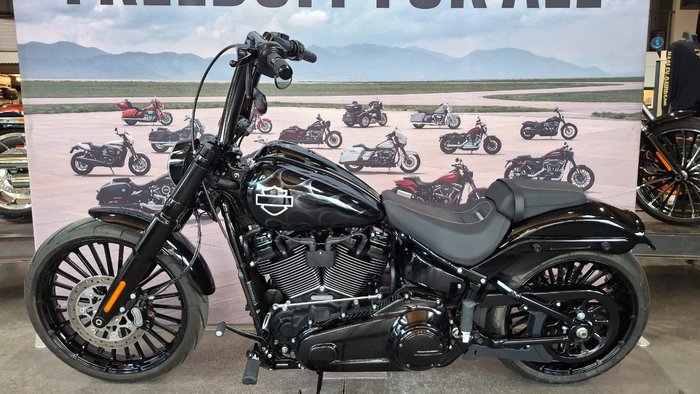 2023 Harley-davidson FXBR BREAKOUT (117) Vivid Black