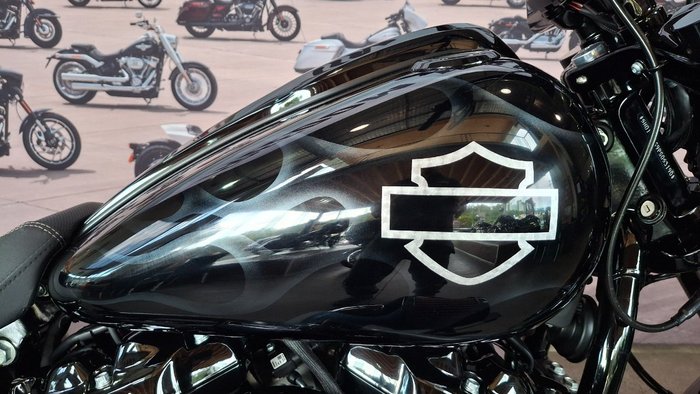 2023 Harley-davidson FXBR BREAKOUT (117) Vivid Black
