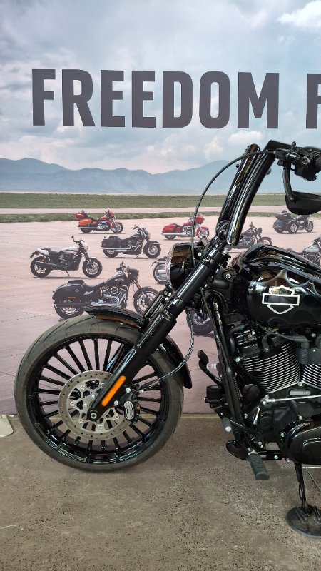 2023 Harley-davidson FXBR BREAKOUT (117) Vivid Black