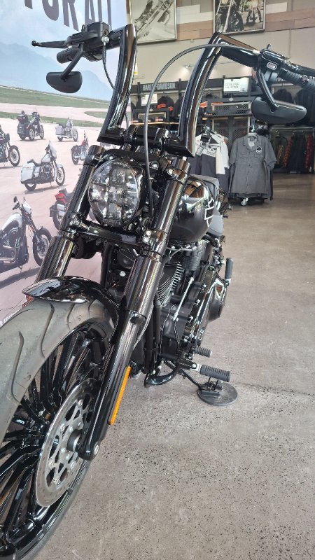2023 Harley-davidson FXBR BREAKOUT (117) Vivid Black