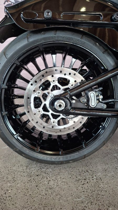2023 Harley-davidson FXBR BREAKOUT (117) Vivid Black