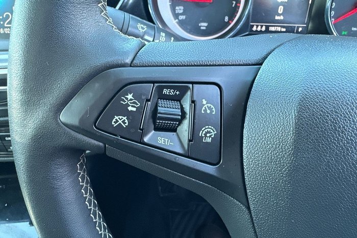 2018 Holden Commodore LT